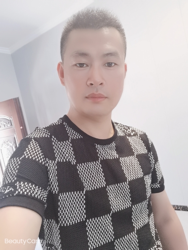 快乐无罪的第二张照片--武汉相亲服务中心