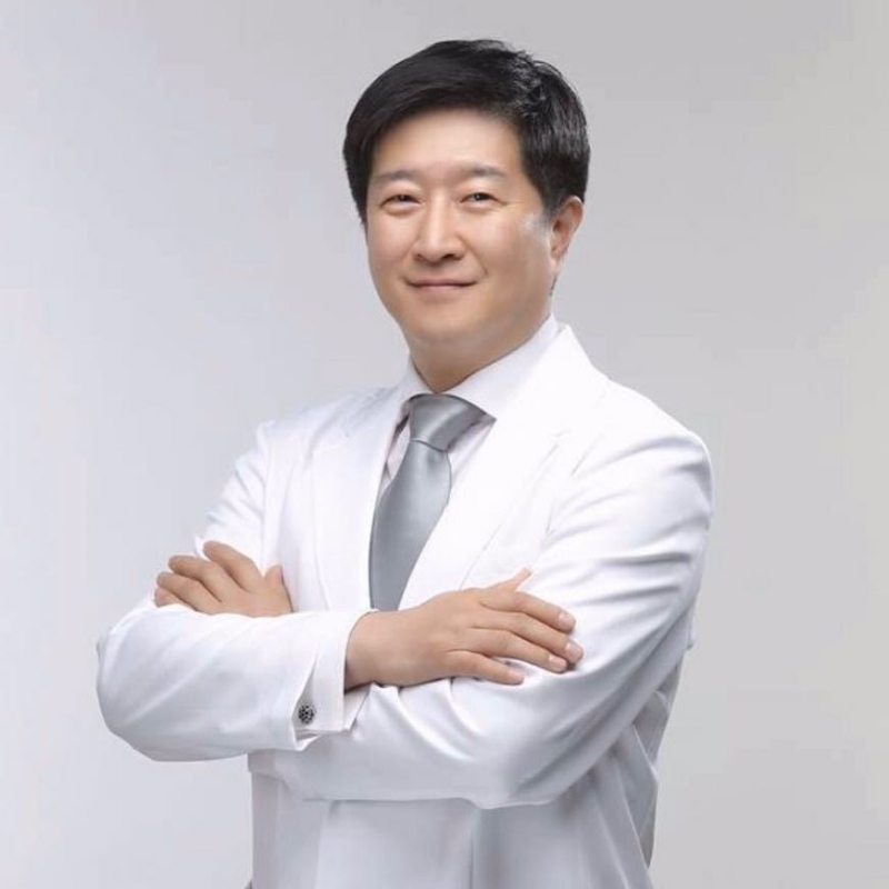 王伟的第一张照片--武汉相亲服务中心