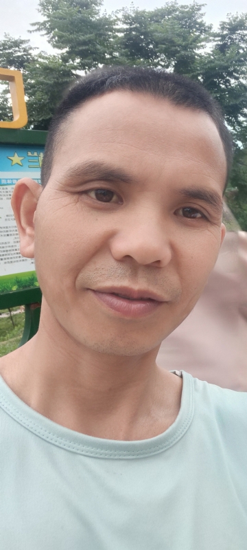 找个相爱的人结婚的第一张照片--武汉相亲服务中心