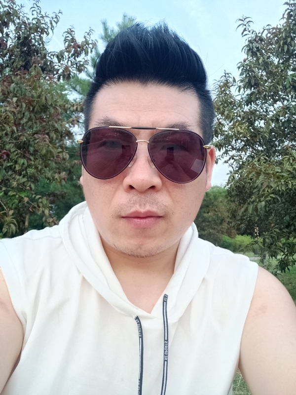等风来的第二张照片--武汉相亲服务中心