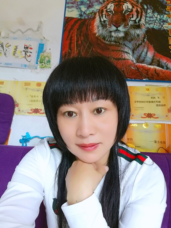 金鱼儿的第二张照片--武汉相亲服务中心