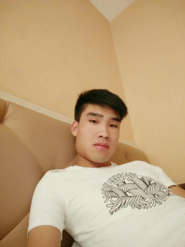 谁不曾孤单上路的第二张照片--武汉相亲服务中心
