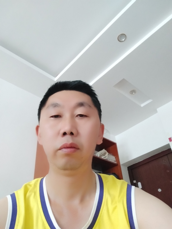 写尽半生纸上酸的第一张照片--武汉相亲服务中心