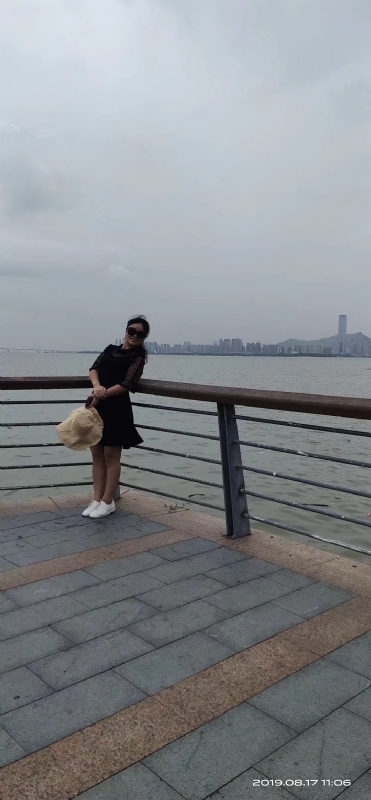 清秋的第一张照片--武汉相亲服务中心