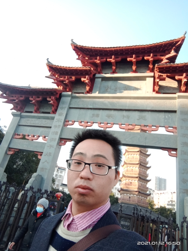 碧血丹心的第一张照片--武汉相亲服务中心