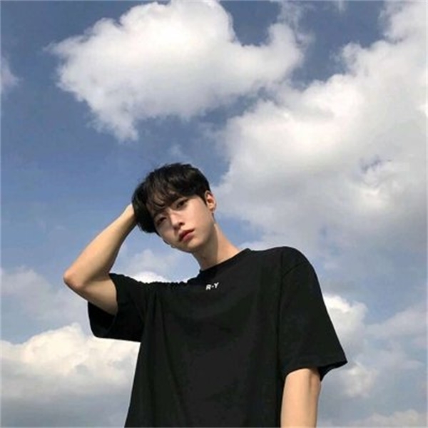 不忘初心的第一张照片--武汉相亲服务中心