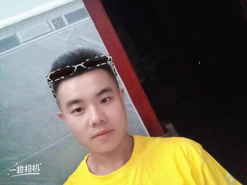 建国90周年的学渣的第一张照片--武汉相亲服务中心