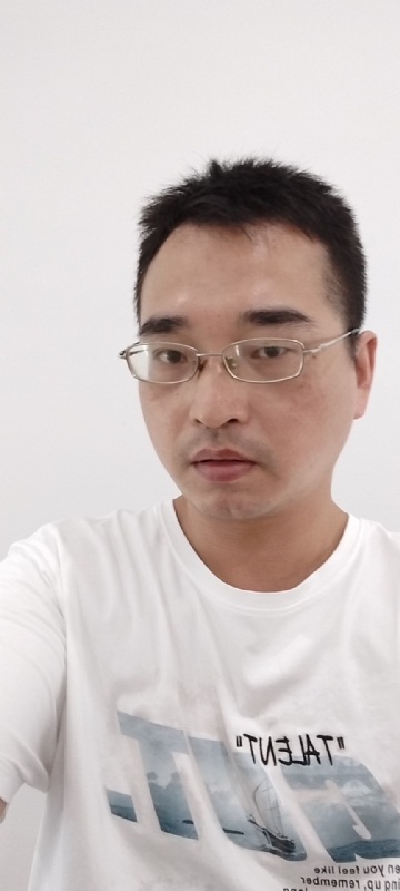 辉哥的第一张照片--武汉相亲服务中心