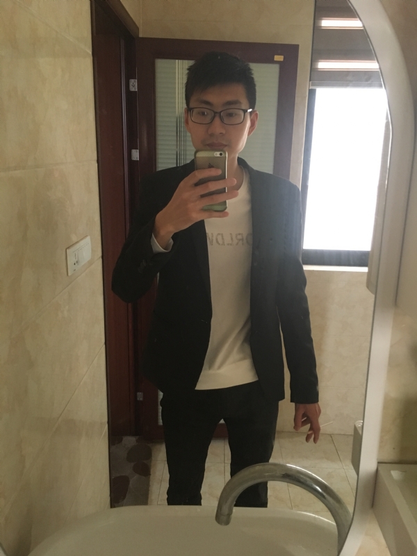一生何求的第一张照片--武汉相亲服务中心