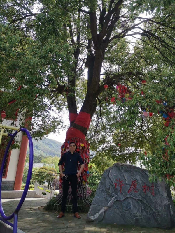 霸气的第一张照片--武汉相亲服务中心