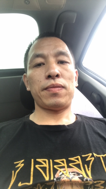 迷茫的第一张照片--武汉相亲服务中心