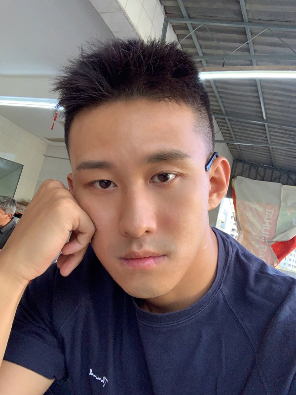 相见恨晚的第二张照片--武汉相亲服务中心