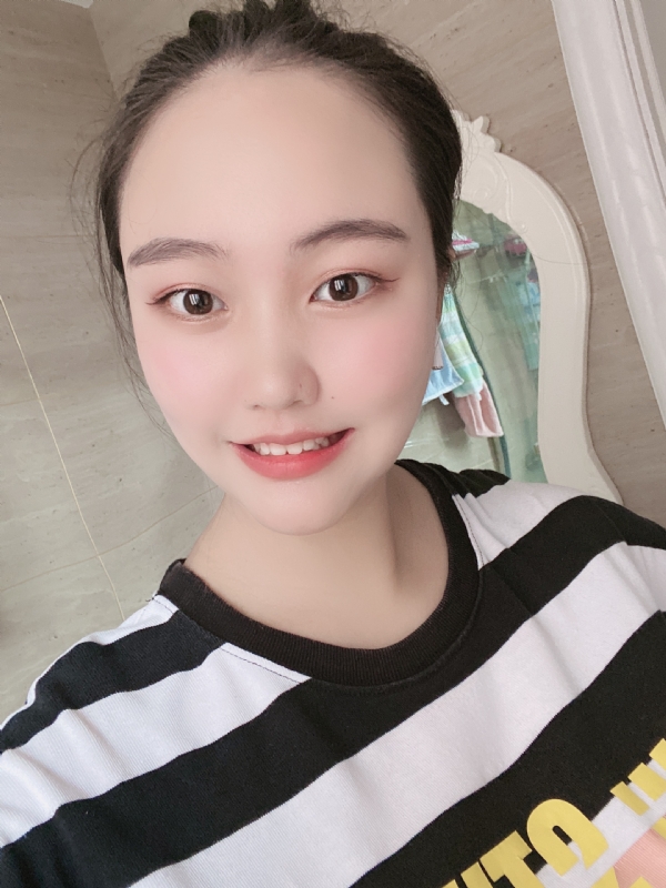 灵儿的第二张照片--武汉相亲服务中心