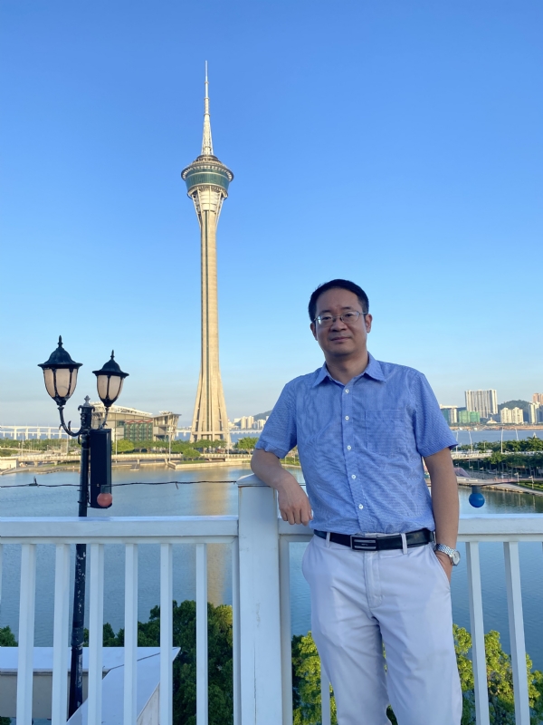 Yangyi的第三张照片--武汉相亲服务中心