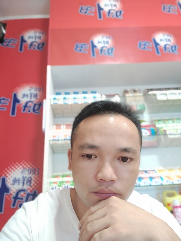 小老弟的第二张照片--武汉相亲服务中心