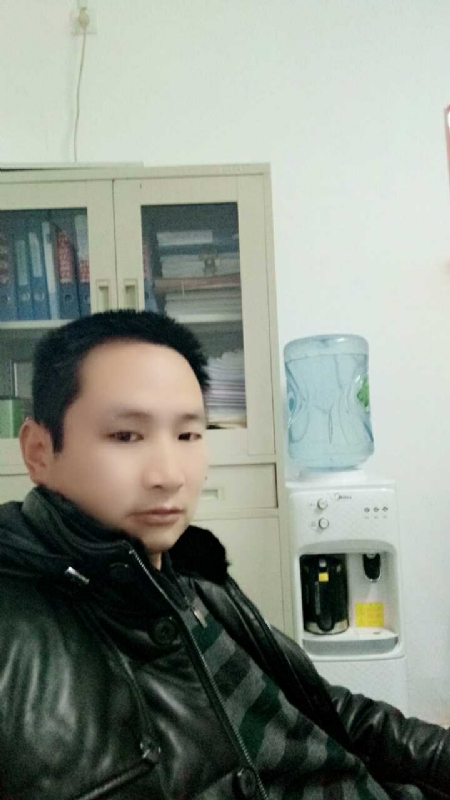 蓝色棒棒糖的第一张照片--武汉相亲服务中心