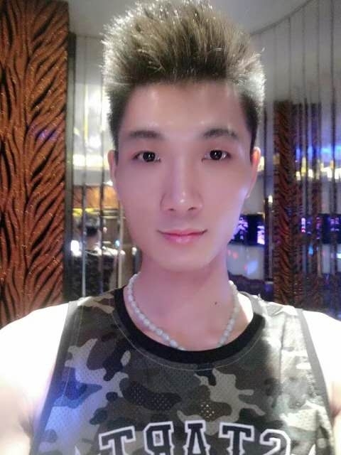 人生如戏的第一张照片--武汉相亲服务中心