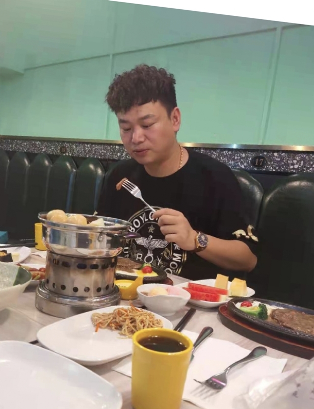 杰的第一张照片--武汉相亲服务中心