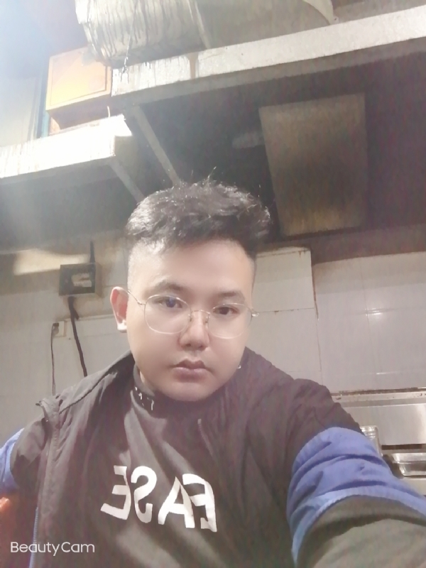 棒哥的第一张照片--武汉相亲服务中心
