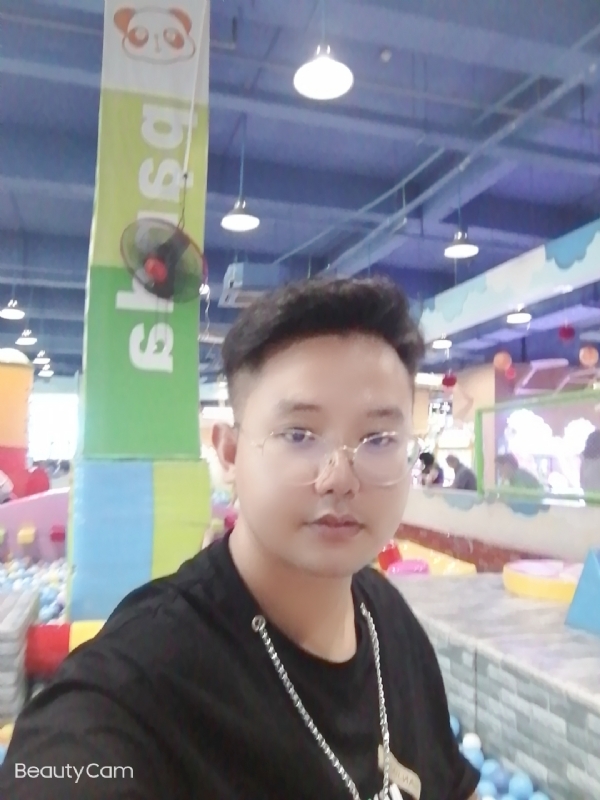 棒哥的第三张照片--武汉相亲服务中心