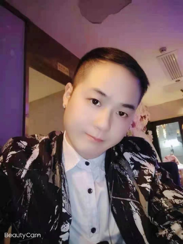 放弃一切，从头再来的第一张照片--武汉相亲服务中心
