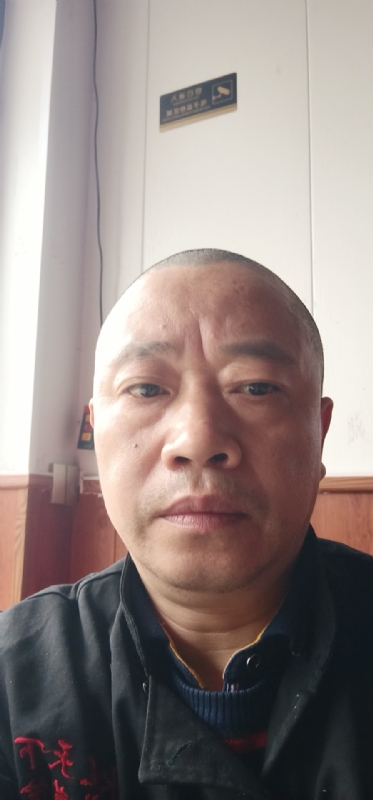 快乐人生的第一张照片--武汉相亲服务中心