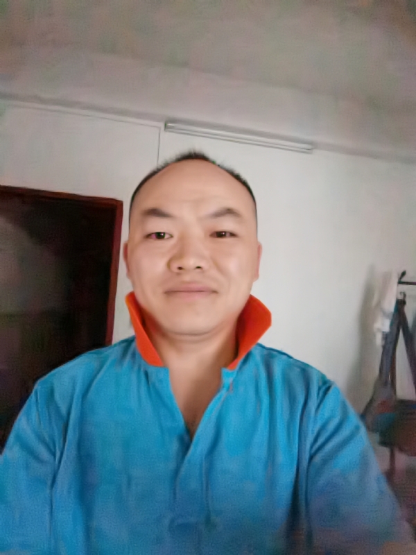 与子携老的第四张照片--武汉相亲服务中心