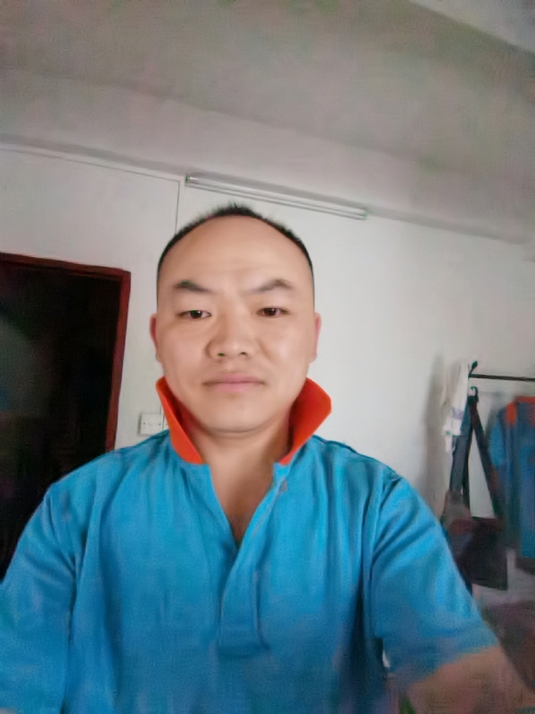 与子携老的第五张照片--武汉相亲服务中心