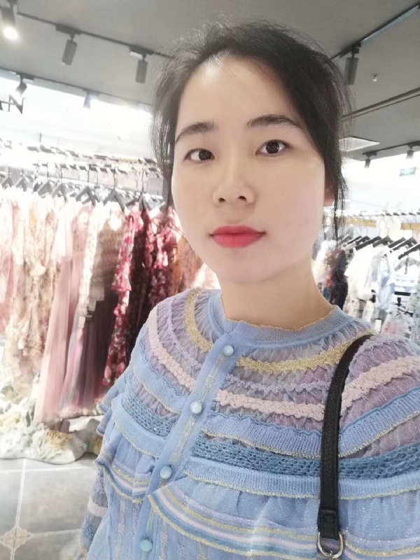 团笑的第一张照片--武汉相亲服务中心