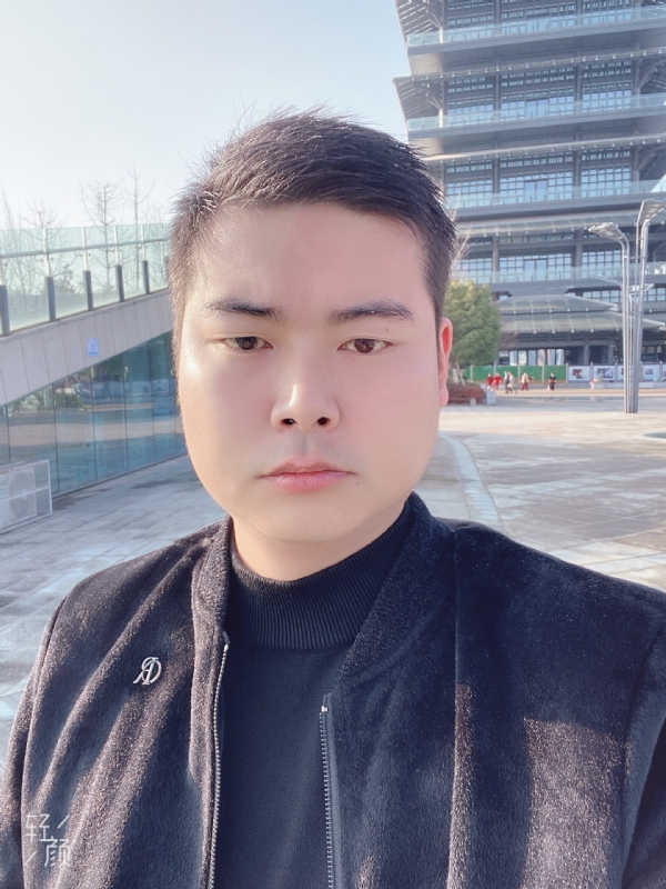 南心遥的第一张照片--武汉相亲服务中心