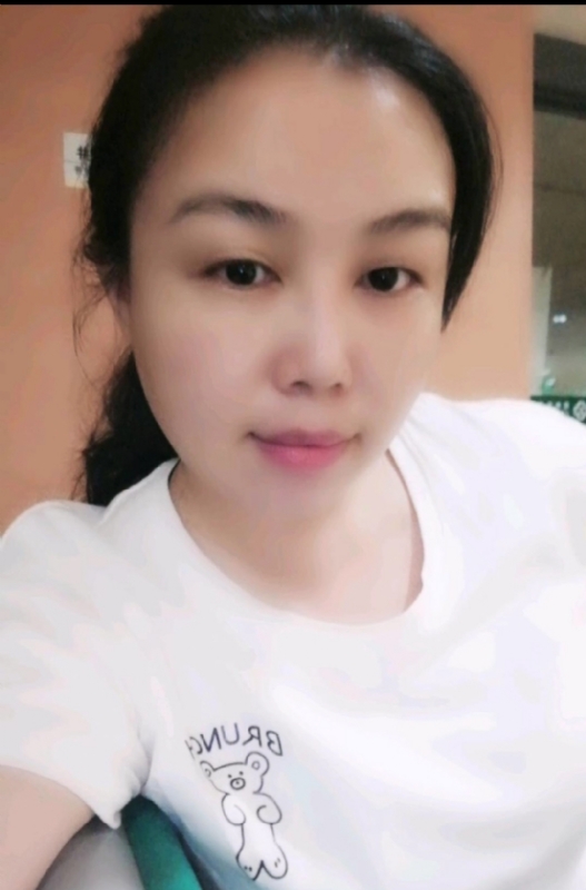 淡淡的云的第一张照片--武汉相亲服务中心
