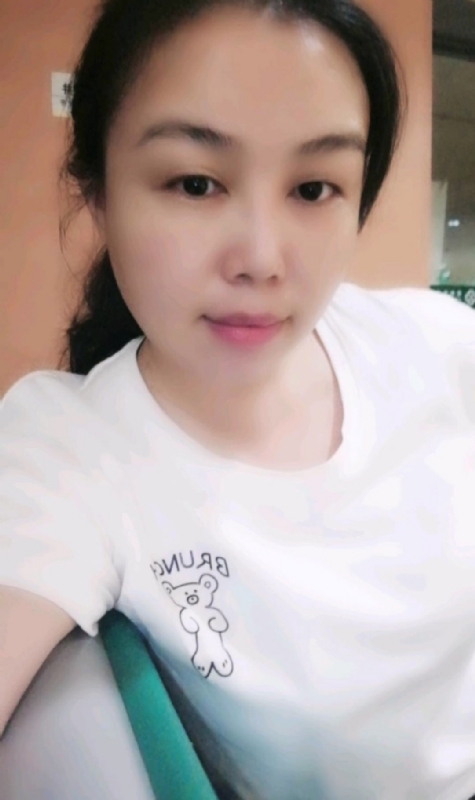淡淡的云的第四张照片--武汉相亲服务中心