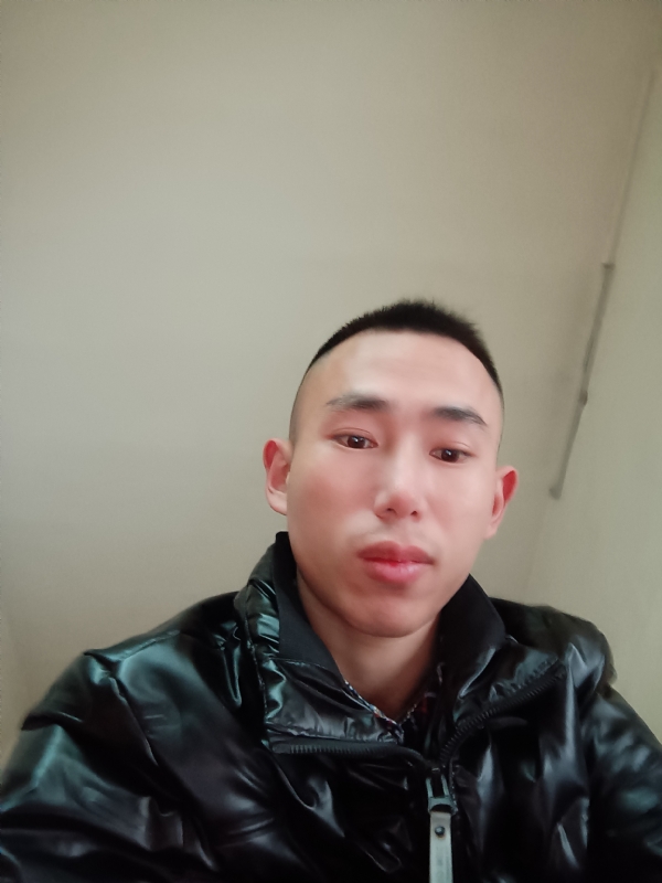 阿浩的第一张照片--武汉相亲服务中心