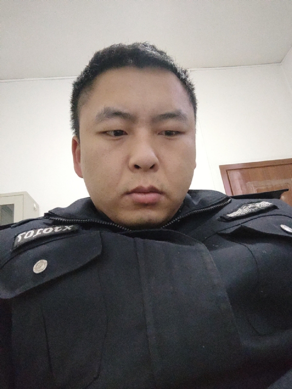 好纠结的第一张照片--武汉相亲服务中心