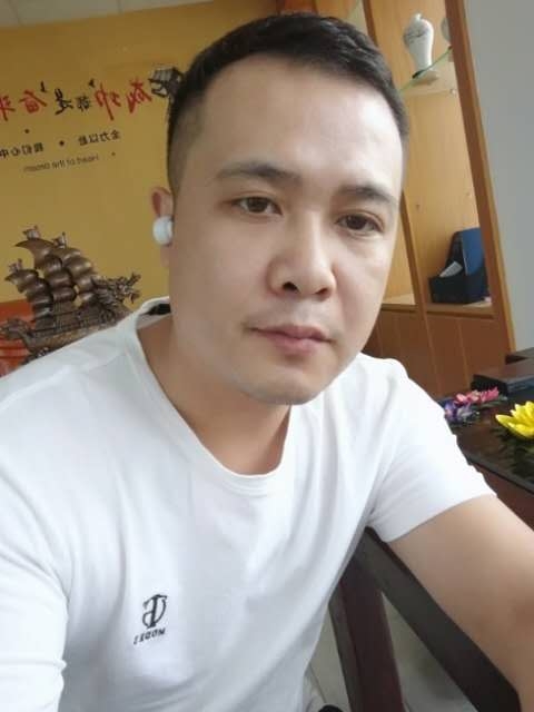礼哥的第二张照片--武汉相亲服务中心