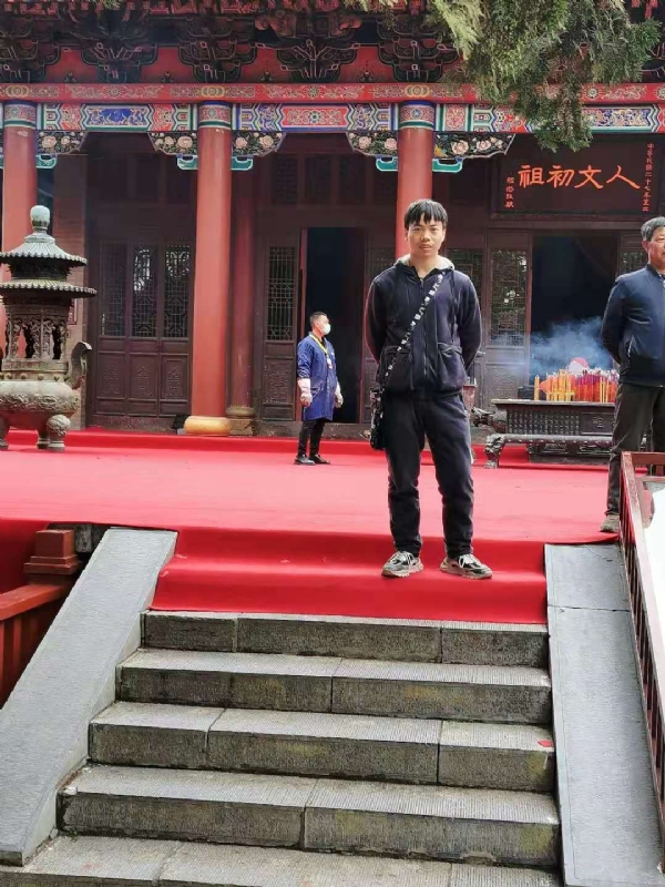 单身的小草的第三张照片--武汉相亲服务中心