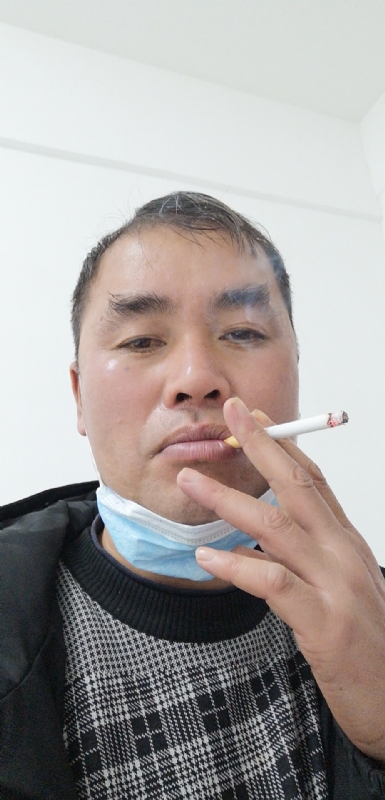 龙心的第一张照片--武汉相亲服务中心