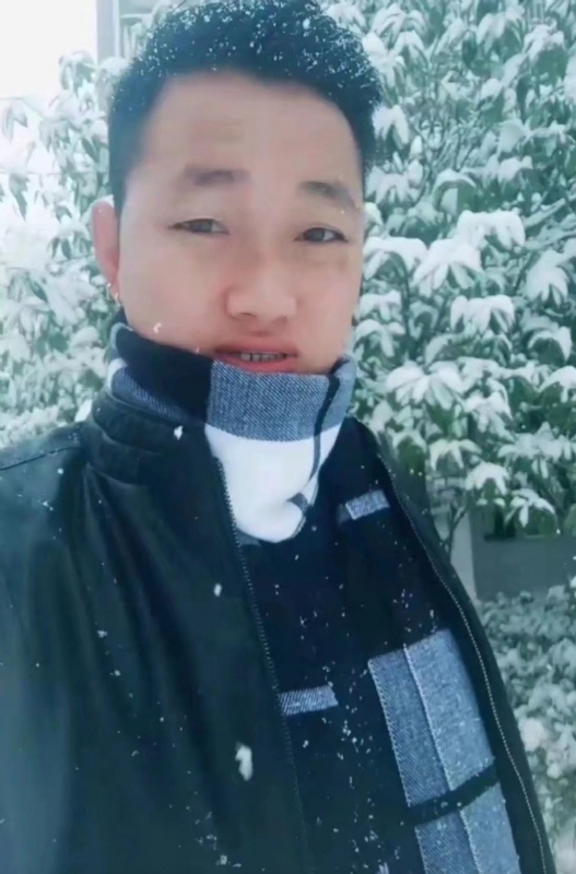 为爱拼一回的第一张照片--武汉相亲服务中心