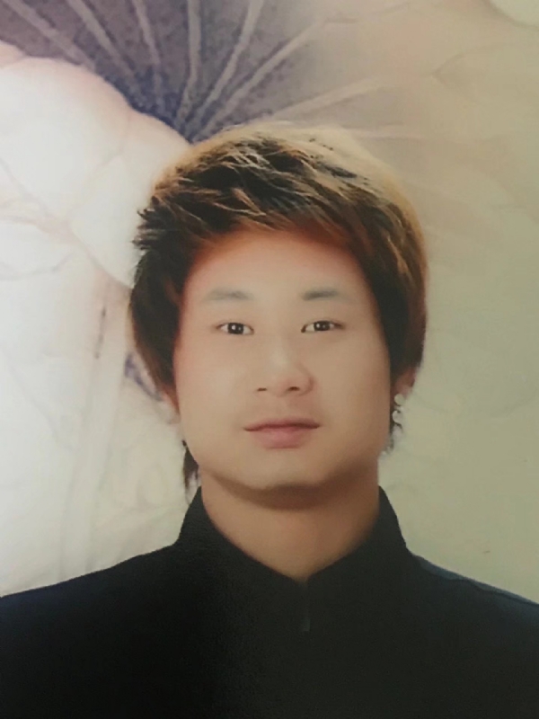 咮辛的第一张照片--武汉相亲服务中心