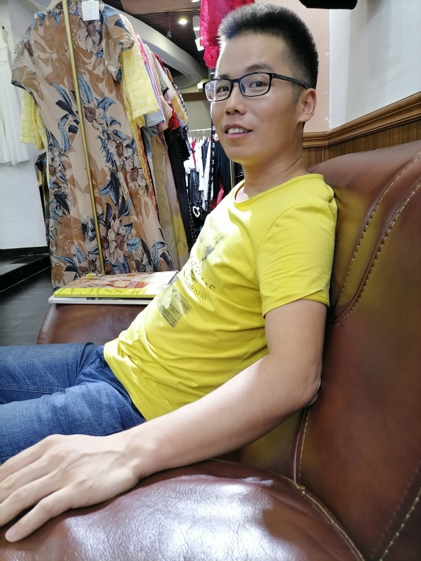 汪顺鹏的第一张照片--武汉相亲服务中心