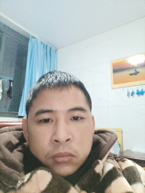寂寞的第一张照片--武汉相亲服务中心