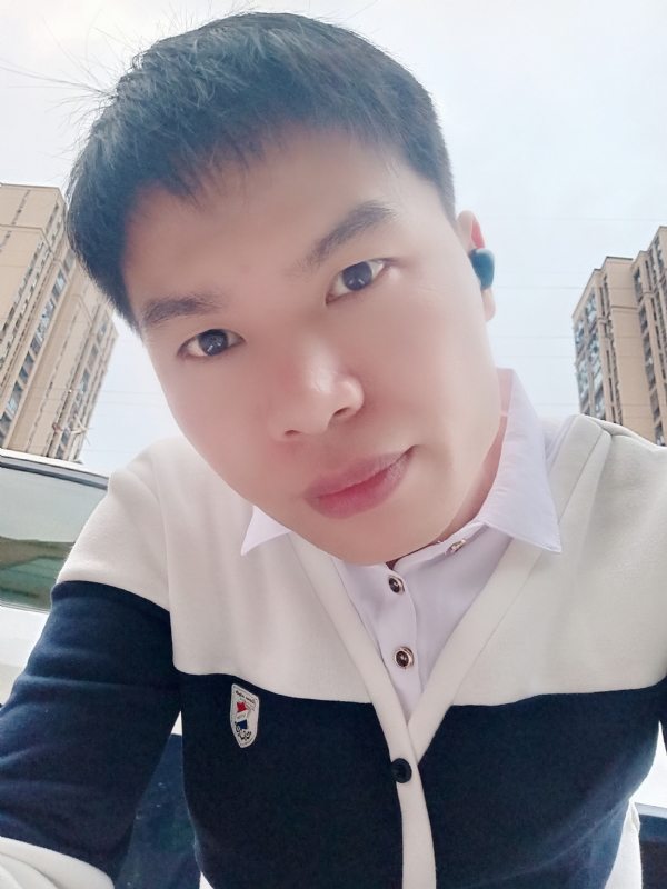 雨霁月清风的第一张照片--武汉相亲服务中心