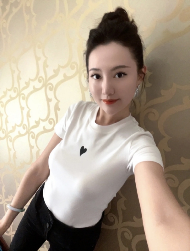 雨熙的第一张照片--武汉相亲服务中心