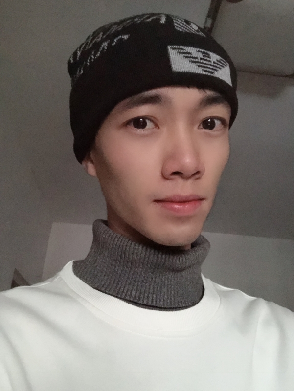 小良先生的第一张照片--武汉相亲服务中心