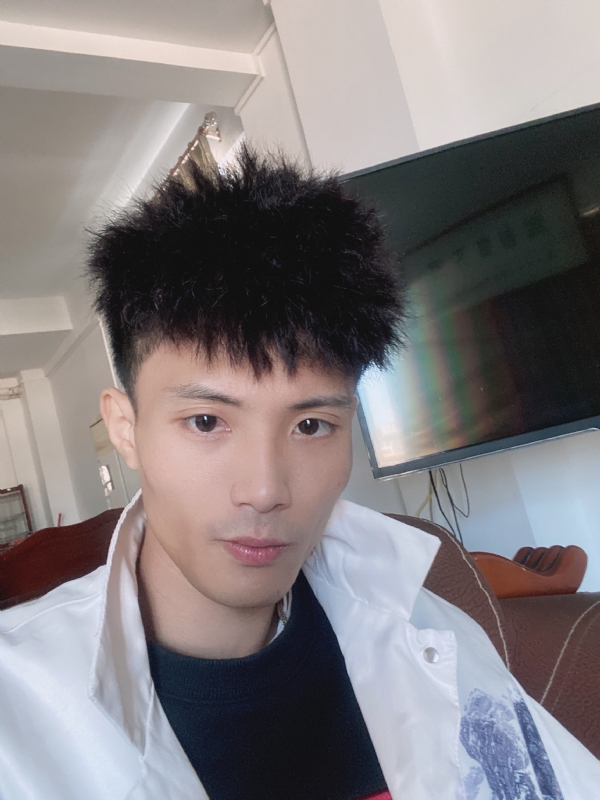 李邓平的第一张照片--武汉相亲服务中心