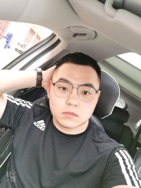 海阔天空的第一张照片--武汉相亲服务中心