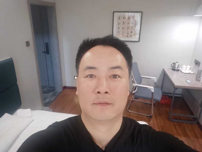 莫待花落空折枝的第一张照片--武汉相亲服务中心