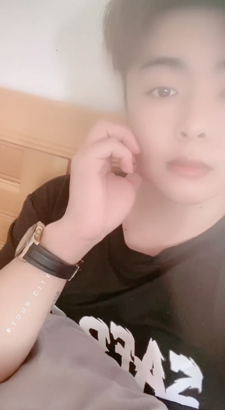 90后的第二张照片--武汉相亲服务中心