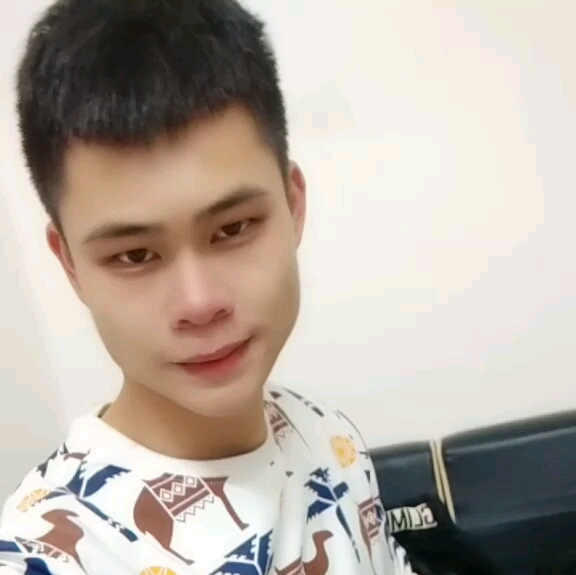 浪子的第一张照片--武汉相亲服务中心