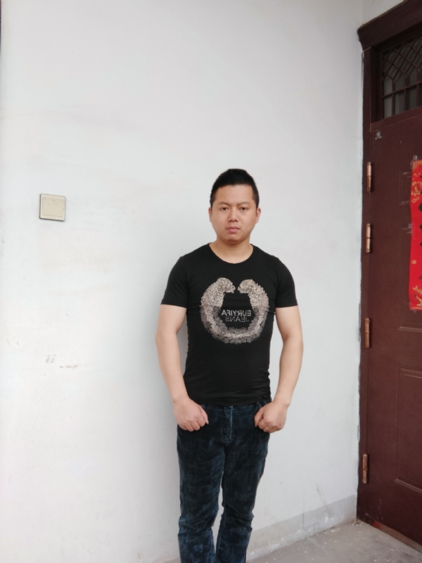 萧萧的第一张照片--武汉相亲服务中心